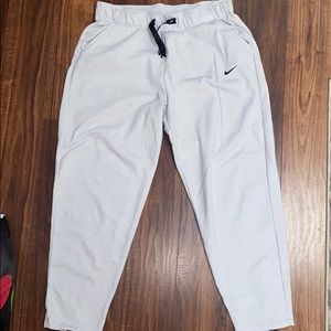 white nike sweat pants